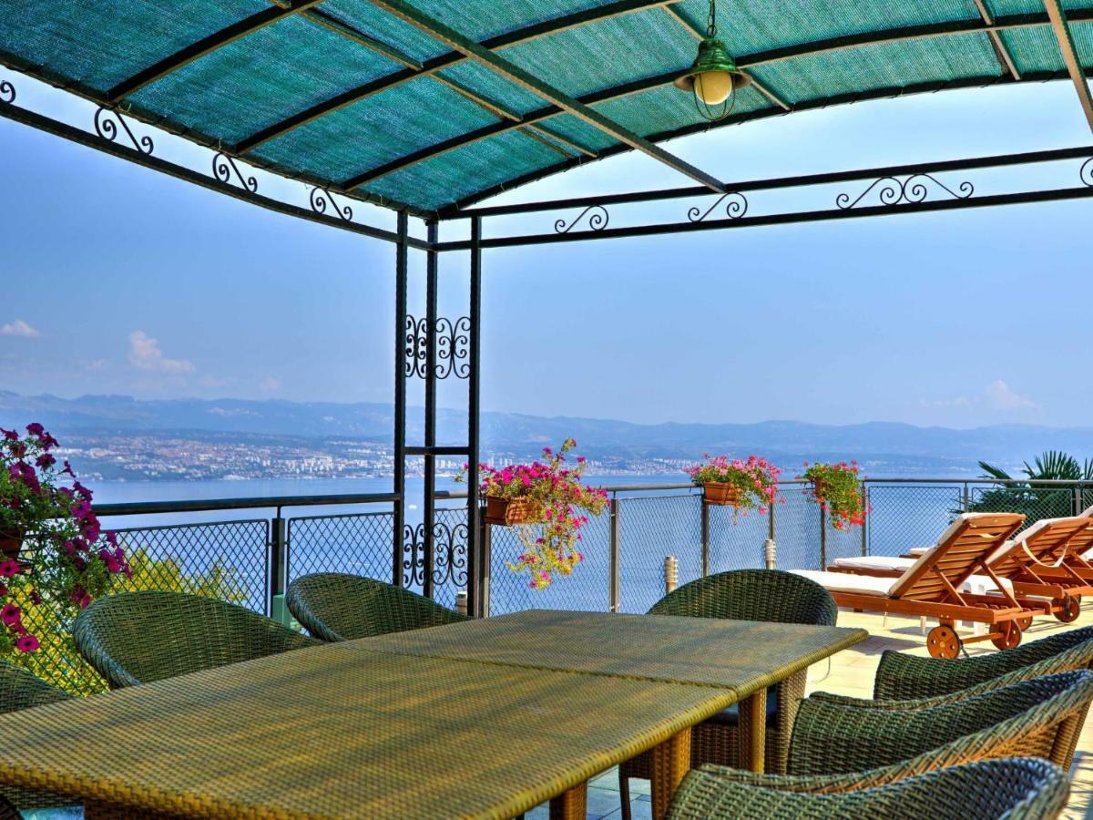 Apartment Laurus-2 By Interhome Lovran Dış mekan fotoğraf