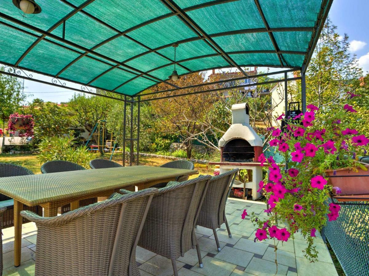 Apartment Laurus-2 By Interhome Lovran Dış mekan fotoğraf