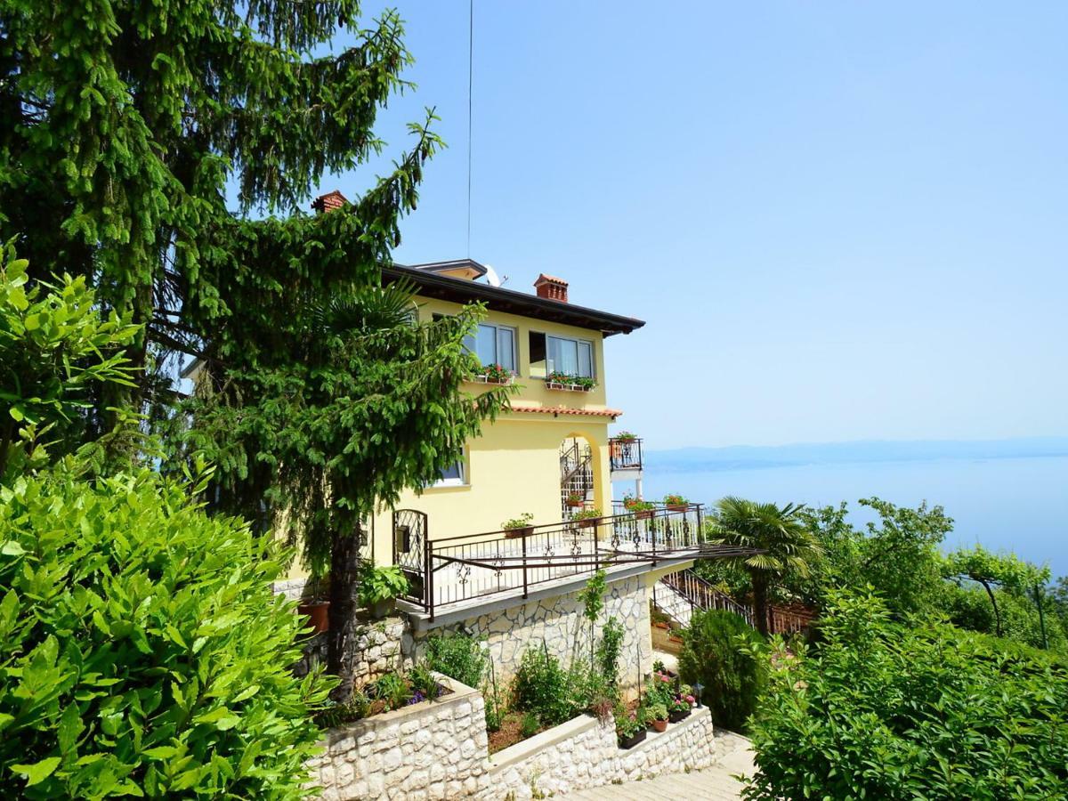 Apartment Laurus-2 By Interhome Lovran Dış mekan fotoğraf